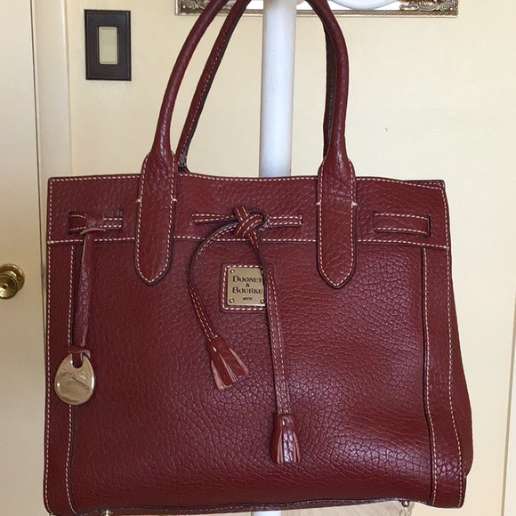 Dooney & Bourke Handbags - Dooney and Bourke Alto Tassel Tote ❤️❤️